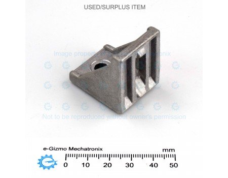 Corner Bracket for Aluminum Profile T V Slot 40 x 40 38x38x35 [USED]