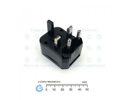 Three piece Travel Universal Plug Adapter with Case