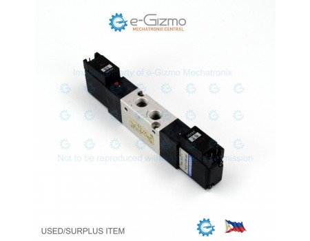 Koganei Solenoid Valve 3 Positions double solenoid 24V 183-4E2-13-PLL