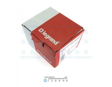 Legrand Compact PIR Motion Sensor for Light Source 220VAC