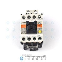 Fuji SC-03 Magnetic Contactor 2.2KW @ 240VAC 110VAC Coil 3-pole Fuji SC-03 Magnetic Contactor 2.2KW @ 240VAC 110VAC Coil 3-pole